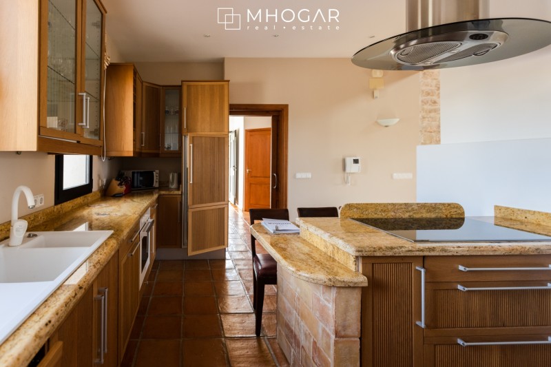Rústica Elegancia - Casa de Campo a la venta en Benissa!